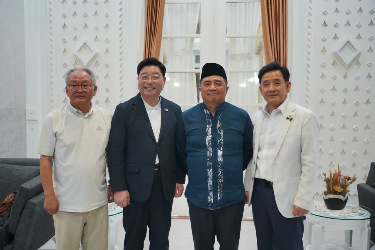 Garut–Korea Selatan Jajaki Lompatan Teknologi Pertanian, Bupati Abdusy Syakur Dorong Stroberi dan Bawang Putih Naik Kelas